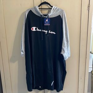 CHAMPION SHORT SLEEVE HOODIE